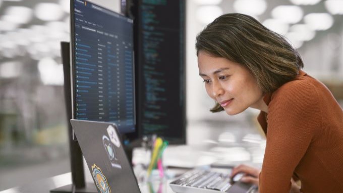 Engaged developer in focused work in the context of automation in manufacturing to build intelligent apps powered by Azure.